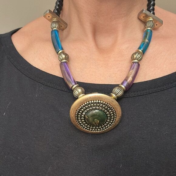 Funky Vintage Pendant Necklace - Picture 2 of 4